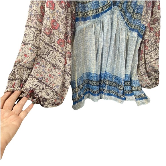 Free People Medium Top Flowy Aliya Long Slv Print Blue Metallic Gold Boho Hippie - Picture 8 of 16